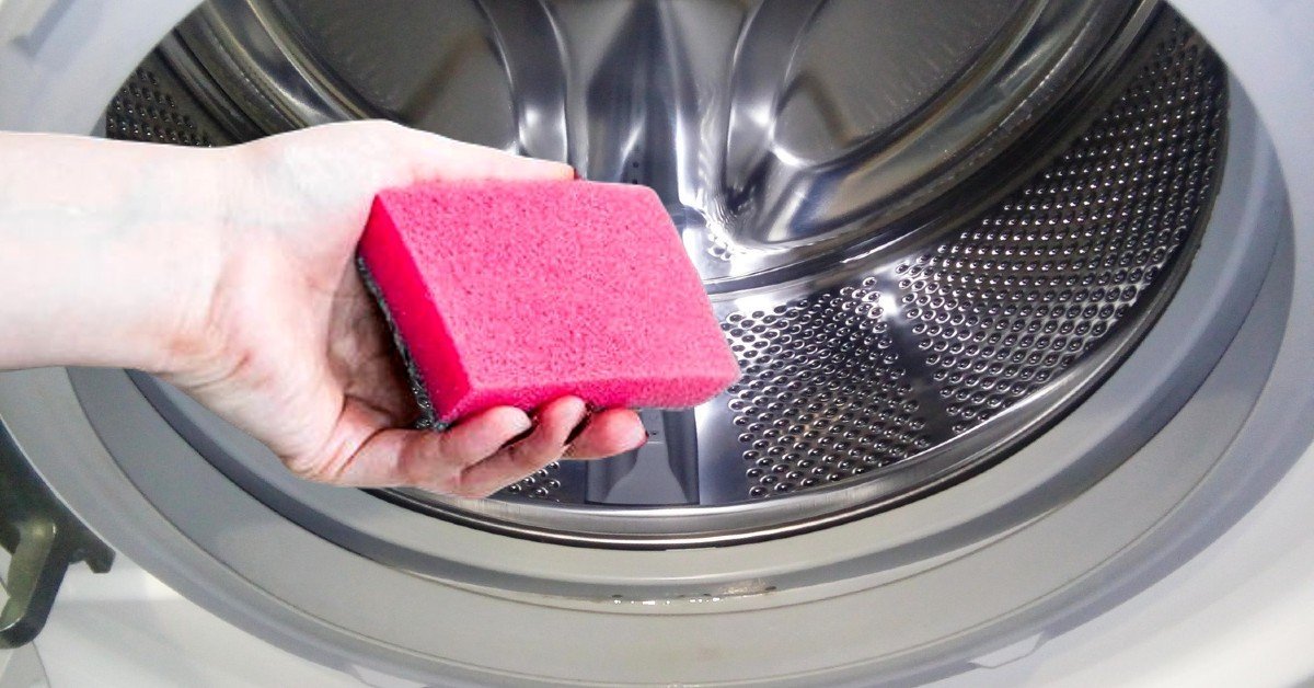 Proč zkušené hospodyňky dávají při praní do bubnu pračky houbičku? Zjistila jsem to a teď to dělám také vždy