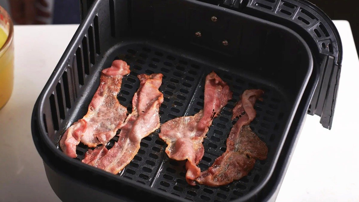 Fritéza na horký vzduch: oblíbené maso, které byste v ní nikdy neměli připravovat