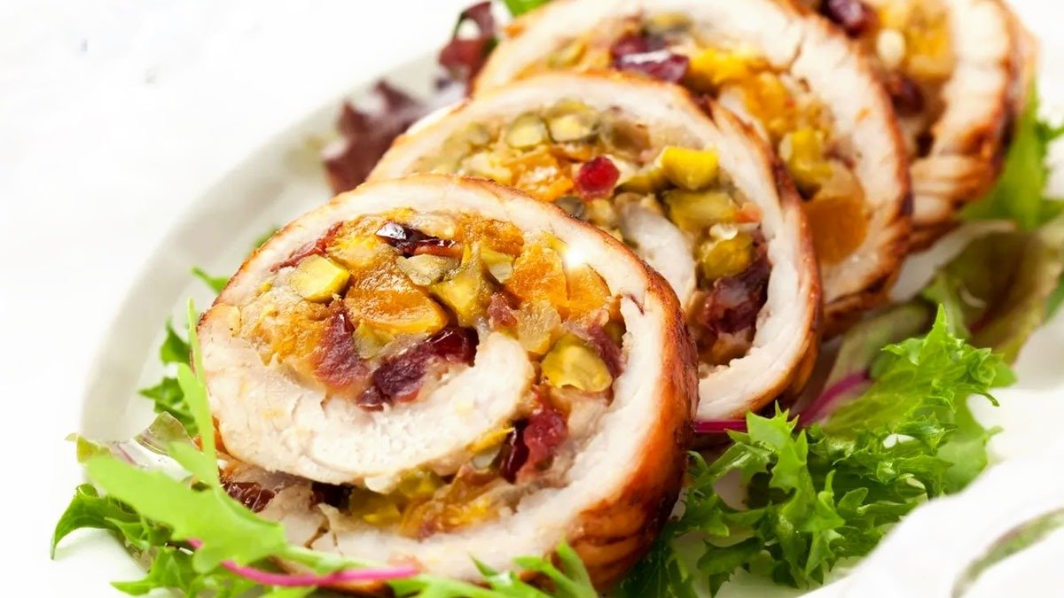 Něžné, voňavé a slavnostní: připravte si masové rolády, závitky zelné i varianty s masem i bez