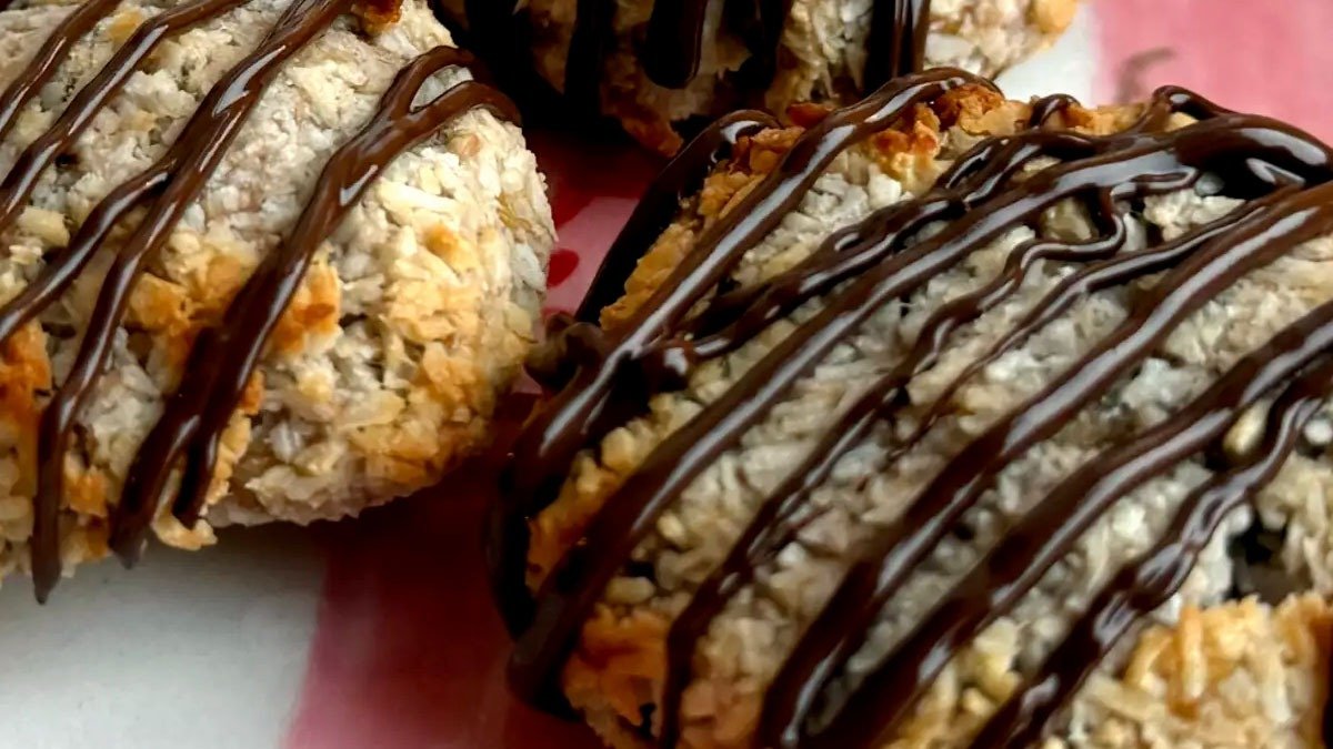 Jak připravit sušenky jen ze dvou ingrediencí: recept s banánem a kokosem