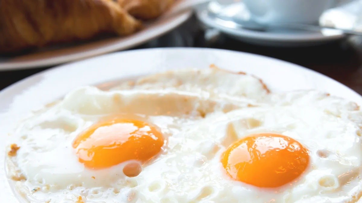 Ani smažená, ani míchaná: správný způsob, jak vařit vejce a využít všechny jejich živiny
