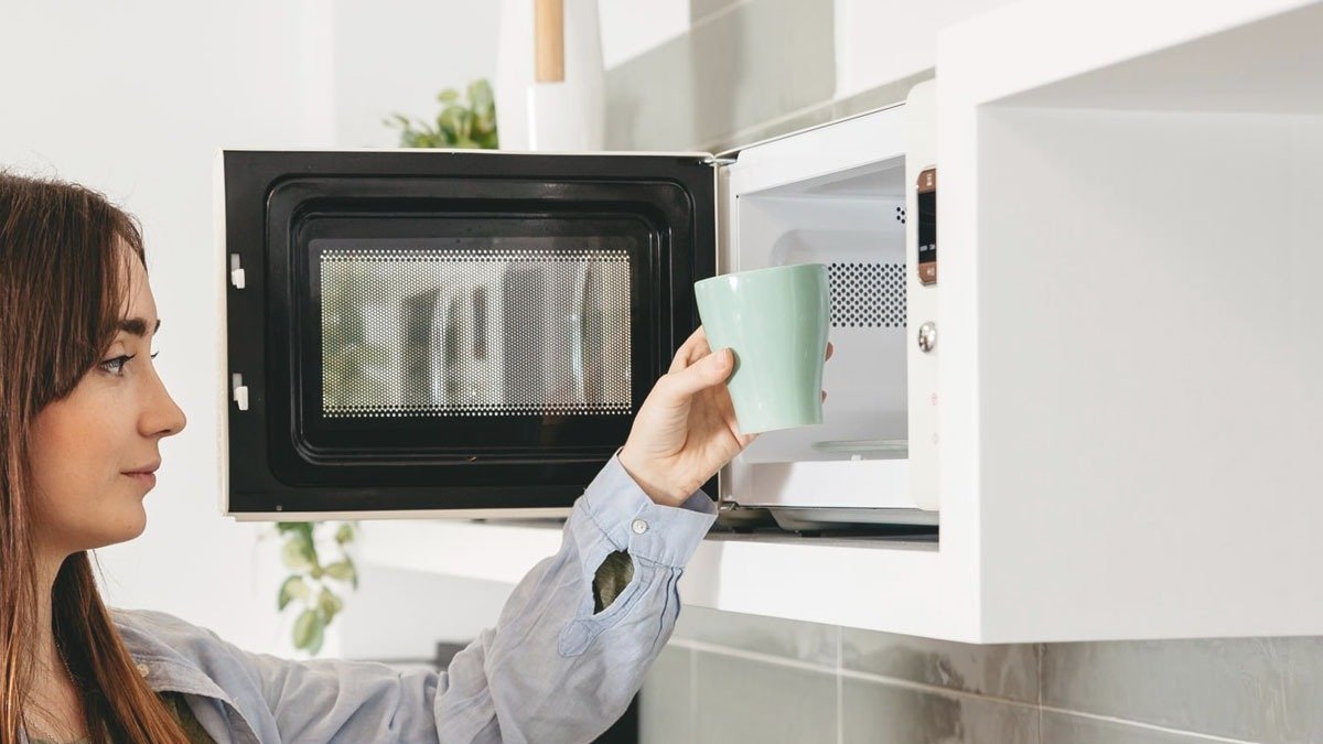 Nový kuchyňský přístroj by mohl navždy nahradit mikrovlnnou troubu a odborníci tvrdí, že je mnohem účinnější