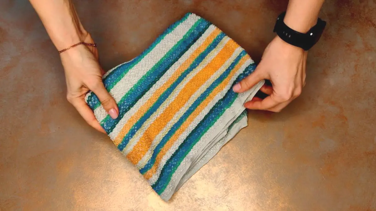 Co dělat s potrhaným nebo velmi starým ručníkem? Skvělý nápad, jak mu dát nový život doma