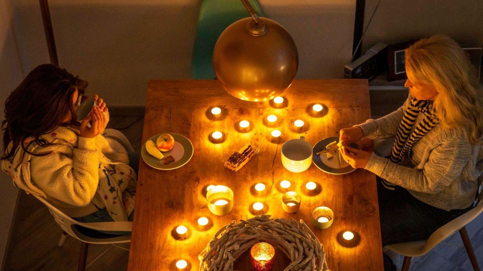 Jak se svíčky ve Finsku staly nenápadným způsobem, jak si doma „přitopit“