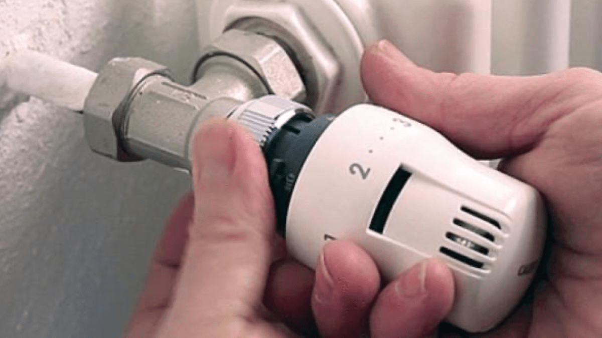 Co je lepší pro vytápění domu — radiátor, nebo klimatizace? Jak fungují dva systémy