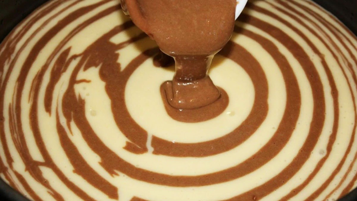 Postní „Zebra“ svou chutí překonává klasiku: lehký citrusový koláč za 1 hodinu – jednoduchý a lahodný