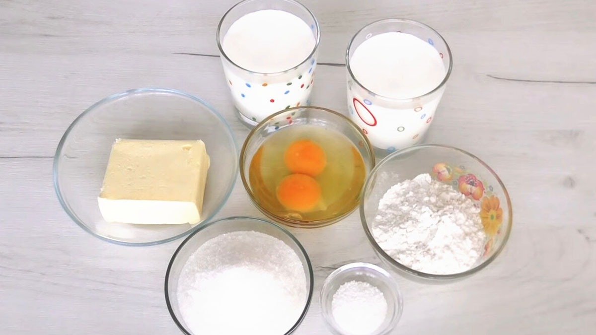Máslo, mouka a mléko — lehké krémové zákusky upeču raz dva, jednodušší a chutnější než éclairs
