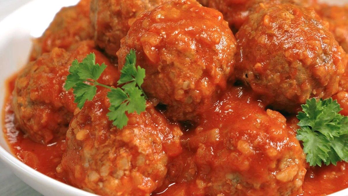 Žádná rýže v karbanátcích: bramborové masové kuličky jsou dokonalé – starý babiččin recept