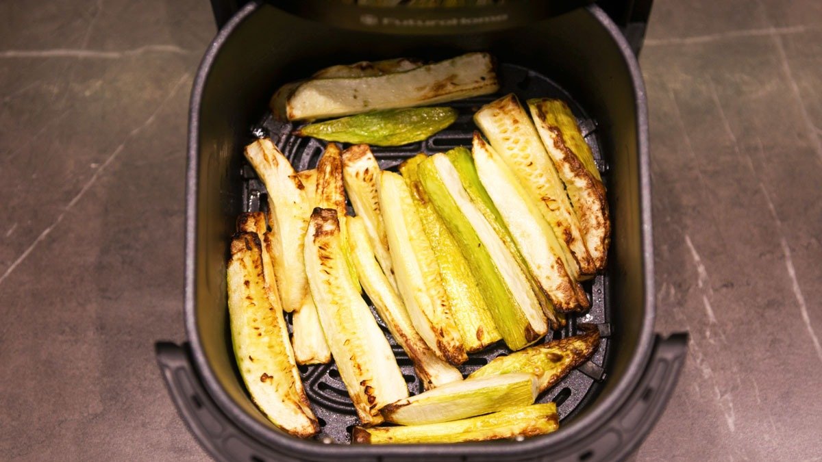 Horkovzdušná fritéza versus trouba: co zvolit pro pečená jídla 2 Horkovzdušná fritéza versus trouba: co zvolit pro pečená jídla