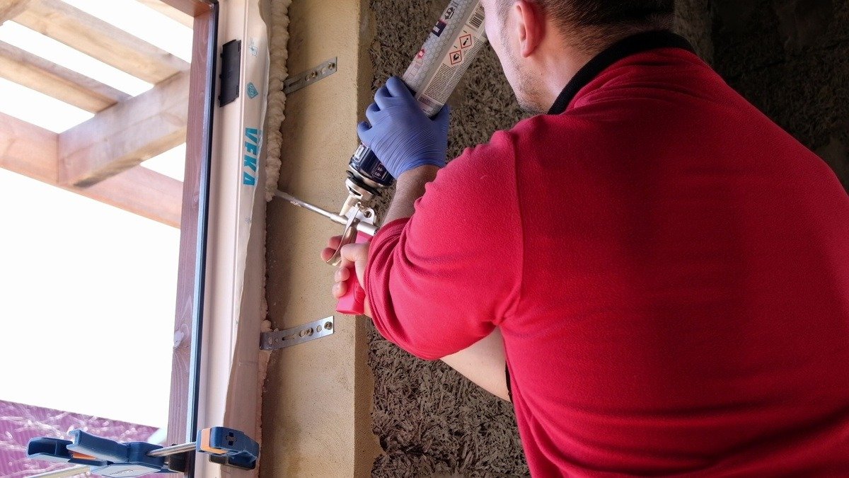 Drahá okna, malá úspora: Proč se výměna často nevyplatí 2 Drahá okna, malá úspora: Proč se výměna často nevyplatí