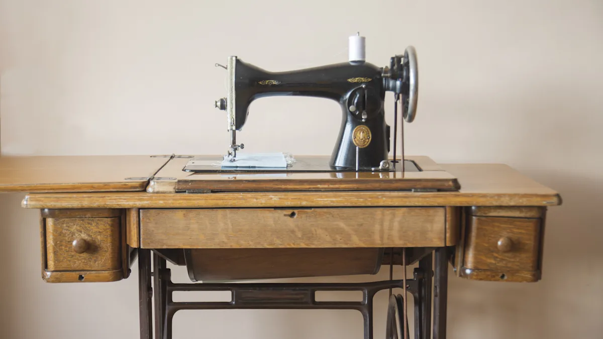 Pokud máte starý šicí stroj, vlastníte poklad: proč и jak ho recyklovat podle tohoto úžasného nápadu 18 Pokud máte starý šicí stroj, vlastníte poklad proč и jak ho recyklovat podle tohoto úžasného nápadu